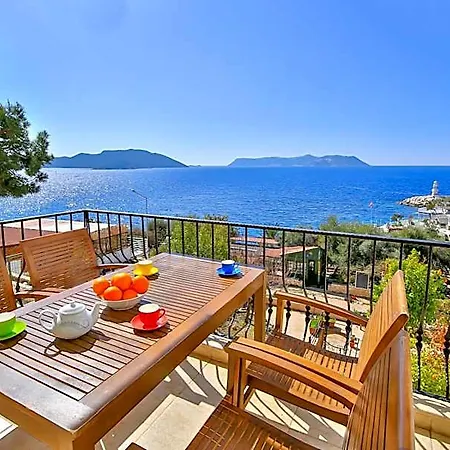 Kayahan Kaş